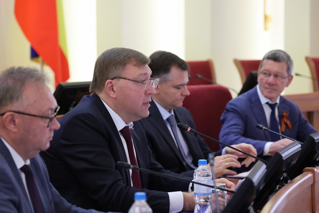 Юрий Слюсарь: «На приведение в порядок дворов, парков, детских площадок в городах и селах Дона направим почти 1,5 млрд рублей»
